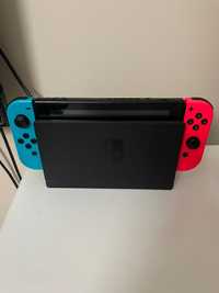 Nintendo Switch com vários jogos