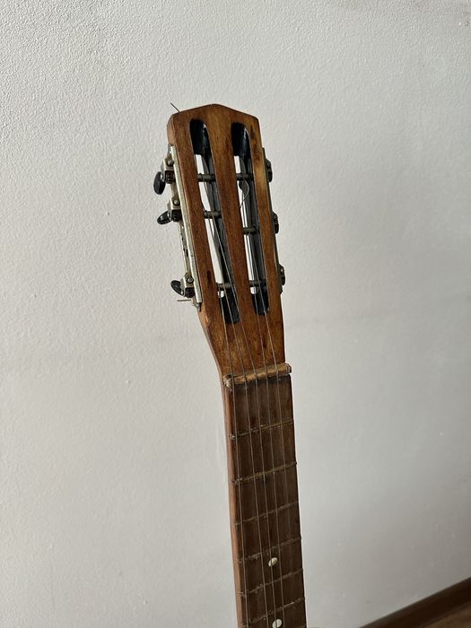 Продається Гітара ( можливо для реставрації)