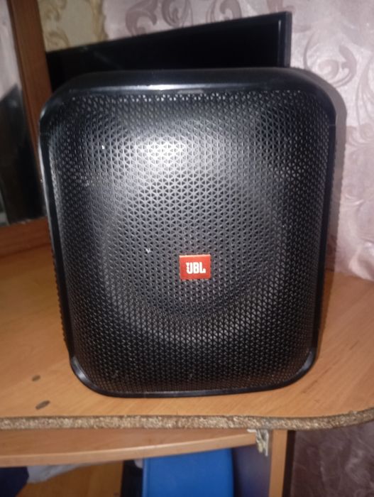 Калонка JBL пати бокс