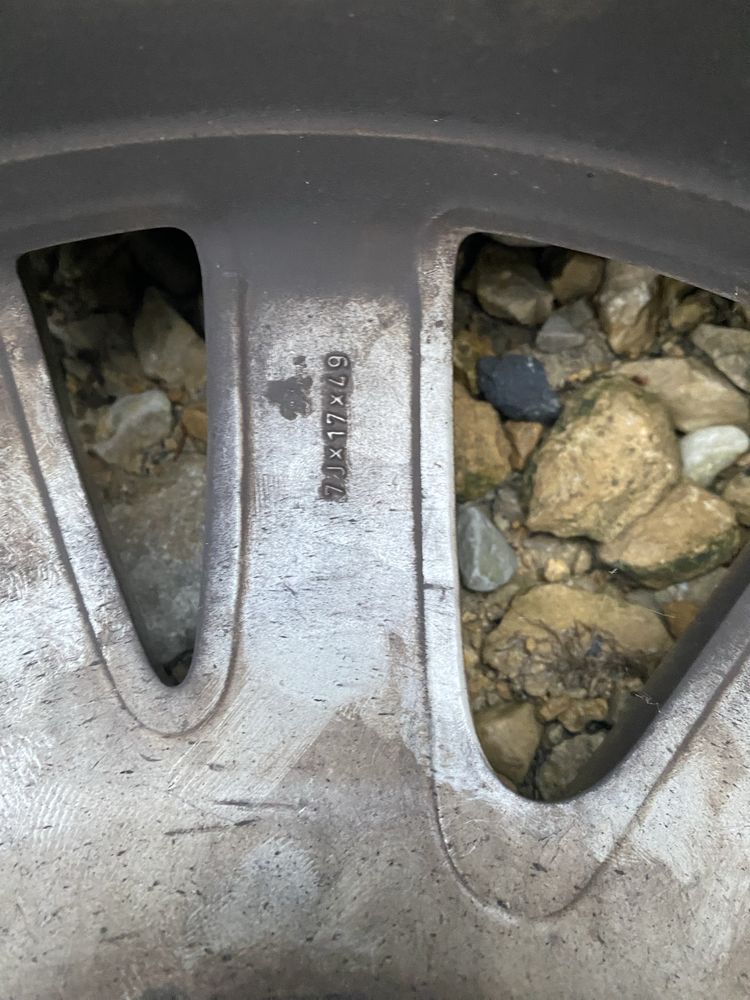 Komplet kół felgi opony volvo v70 xc70 225/45 r17