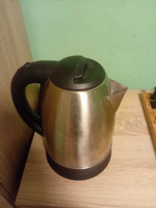 Продаю Чайник Б/У