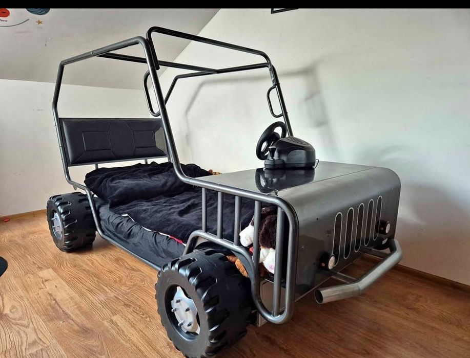 Łóżko dla dziecka-samochód