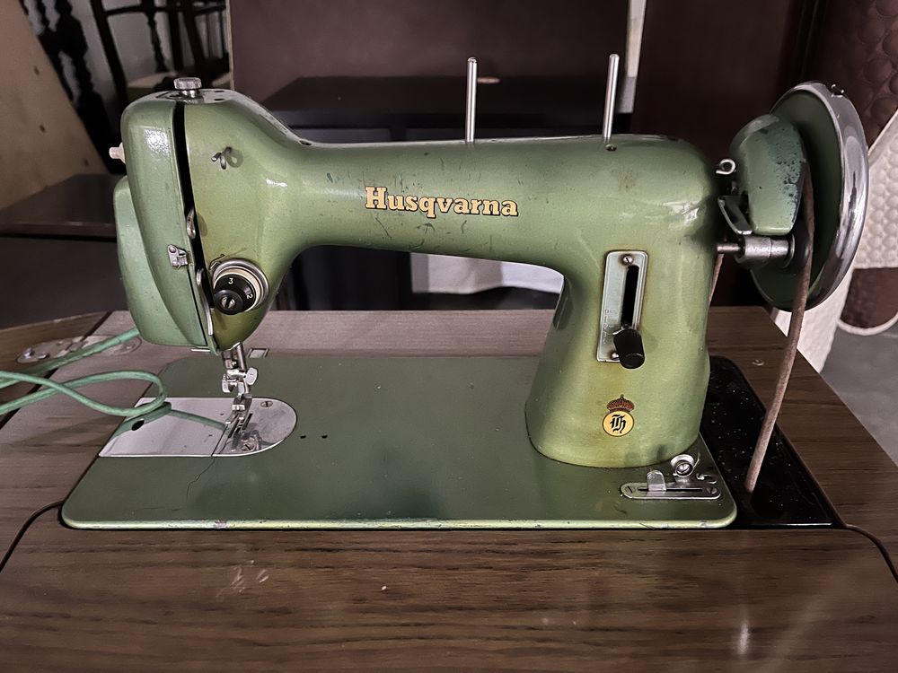 Maquina costura antiga husqvarna