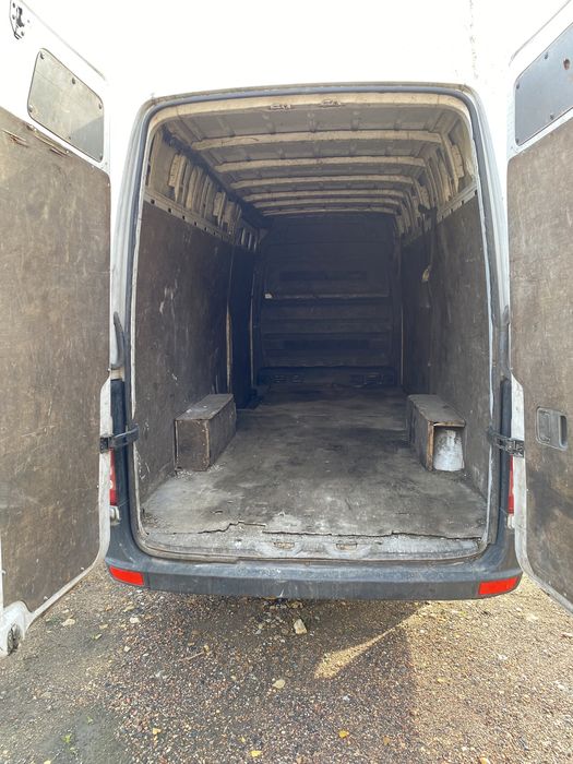 Wywoz Gruzu, ziemi,galezi,tuji -Transport-24/7 - załadunek