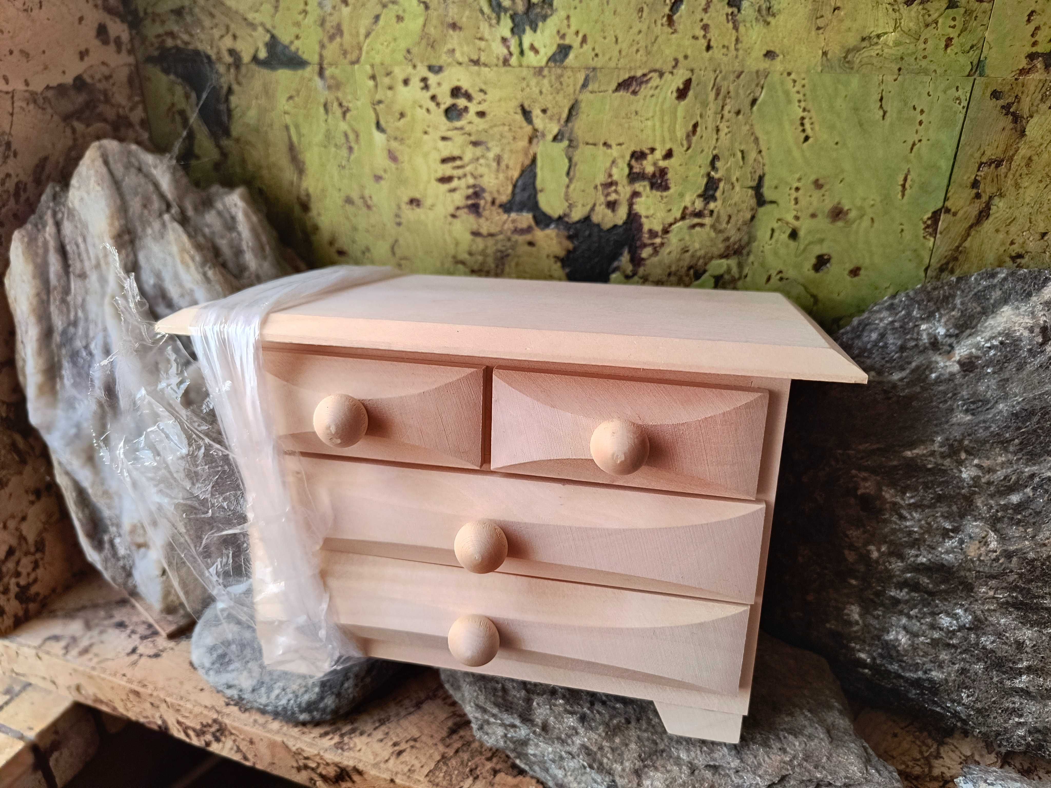 Cepelia drewniana szkatułka na biżuterię szafka szufladki lite drewno