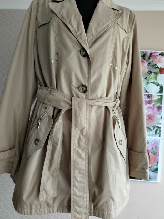 Trencz beżowy Benotti r. 40/42