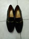 Sapatos de homem novos