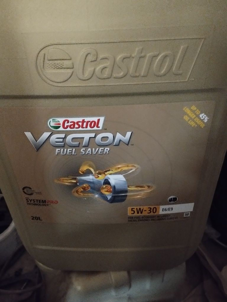 Масло Castrol 5W30