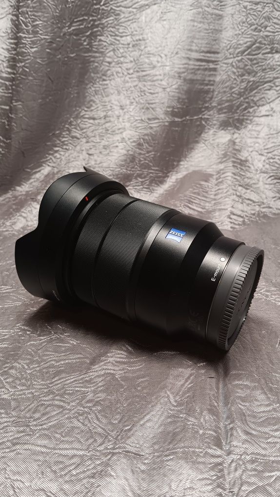 Sony Zeiss FE 16-35 f4