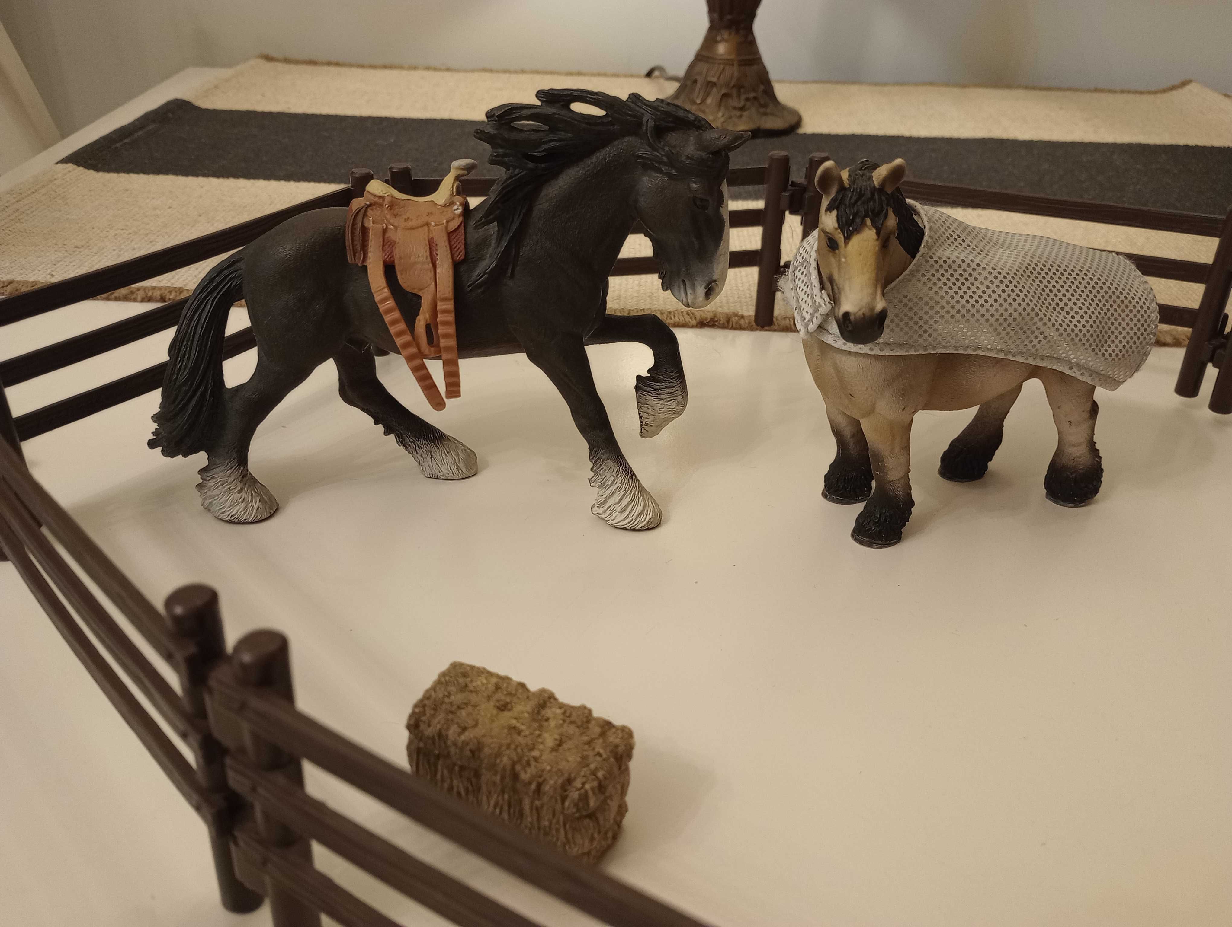 SCHLEICH koń przeszkody płotek gratis