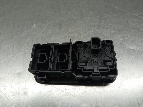 Comando / botão / interruptor multifunções RENAULT Kadjar (HA_, HL_)