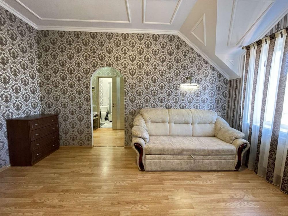 Продам 1 к кв квартиру з ремонтом. Центральний парк