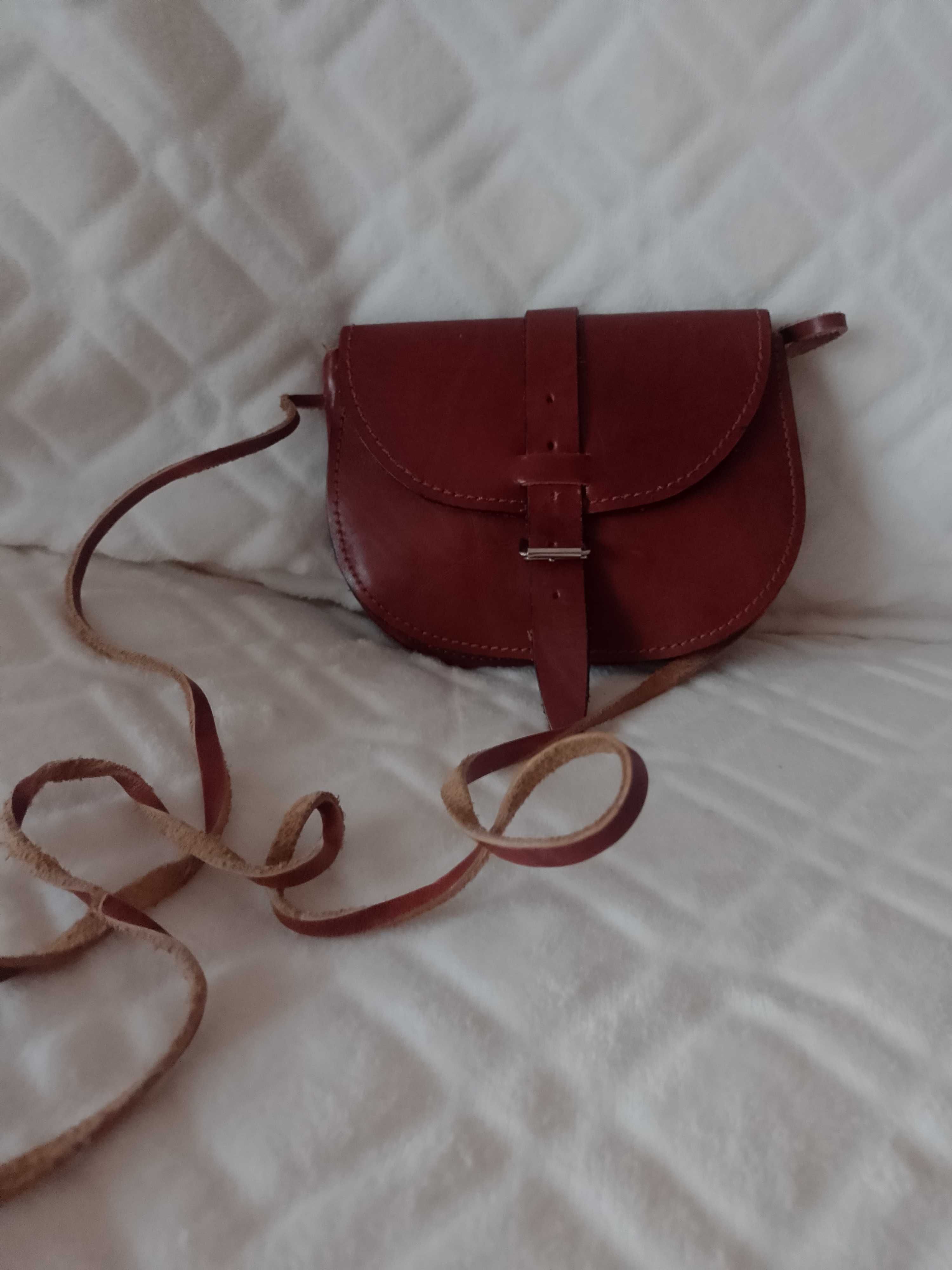 Real Leather/Skórzana torebka listonoszka z Madrytu