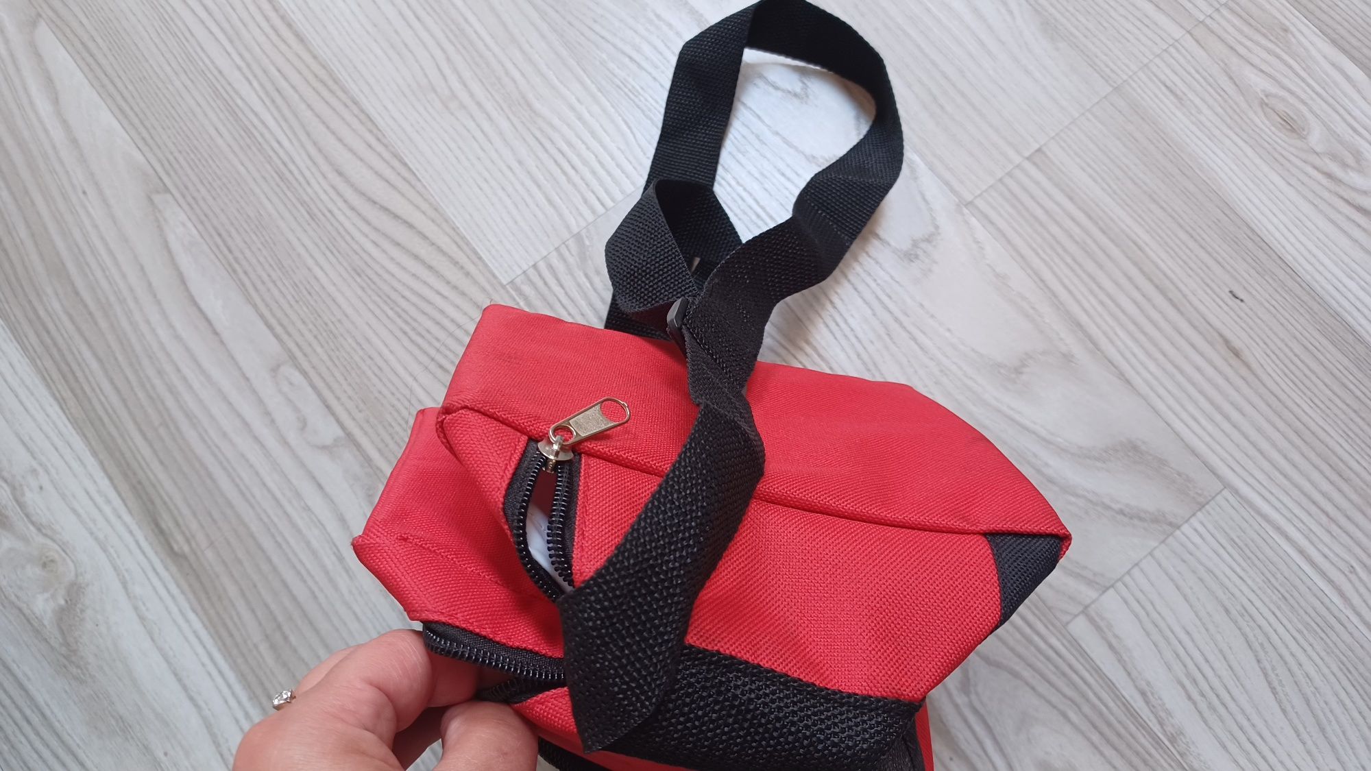 Torba termiczna mała na napoje.