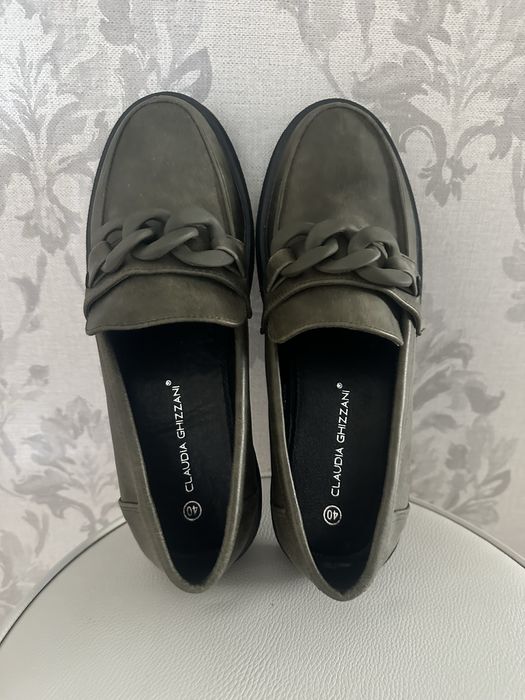 Лофери жіночі туфлі