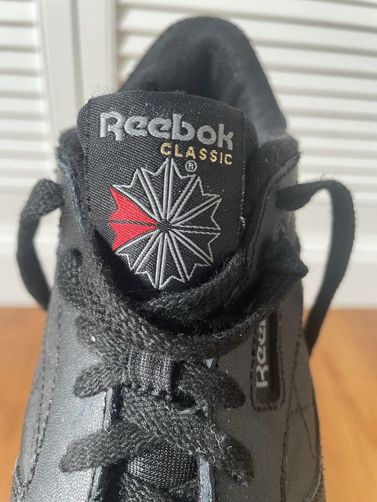 Półbuty skórzane dla chłopca Reebok Classic rozmiar 35