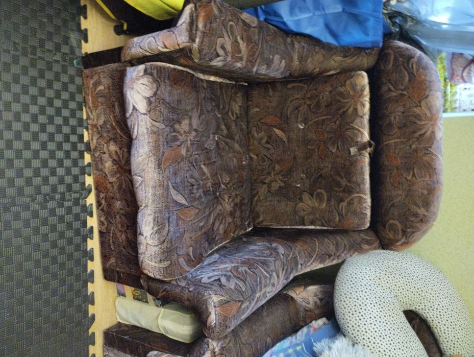 Діван малютка та два крісла- кровать