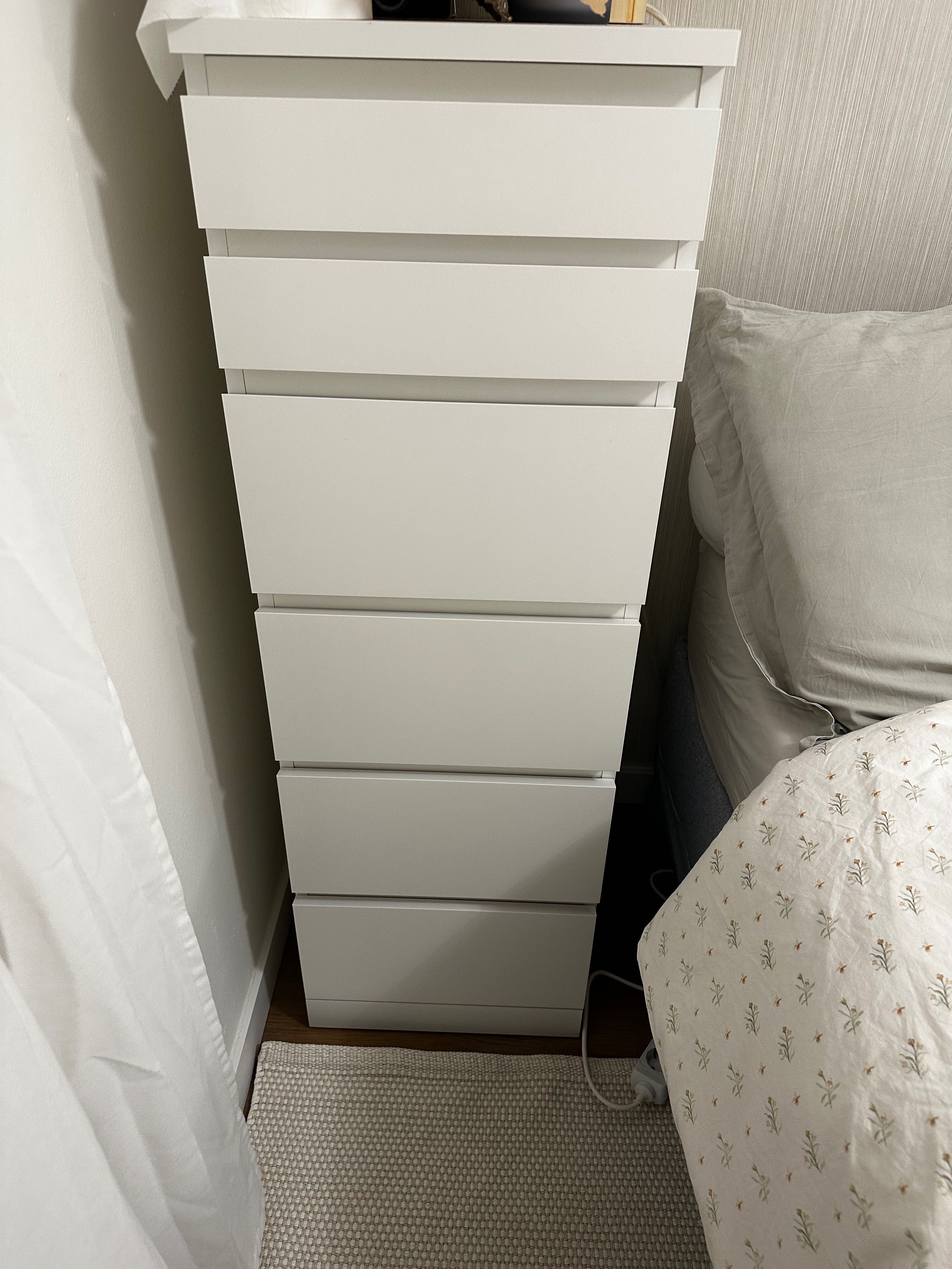 Camiseiro ikea MALM