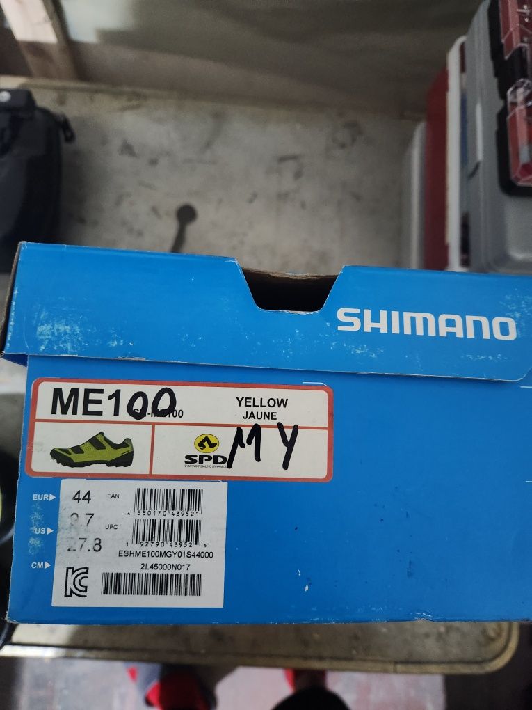 Велосипедная обувь Shimano me100  y01 s (44 27.8)