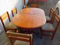 Mesa extensível e cadeiras usadas