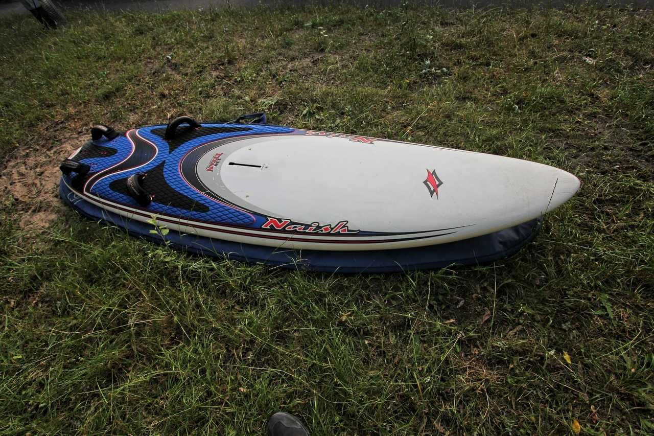 Naish Titan 138L+ 2 stateczniki