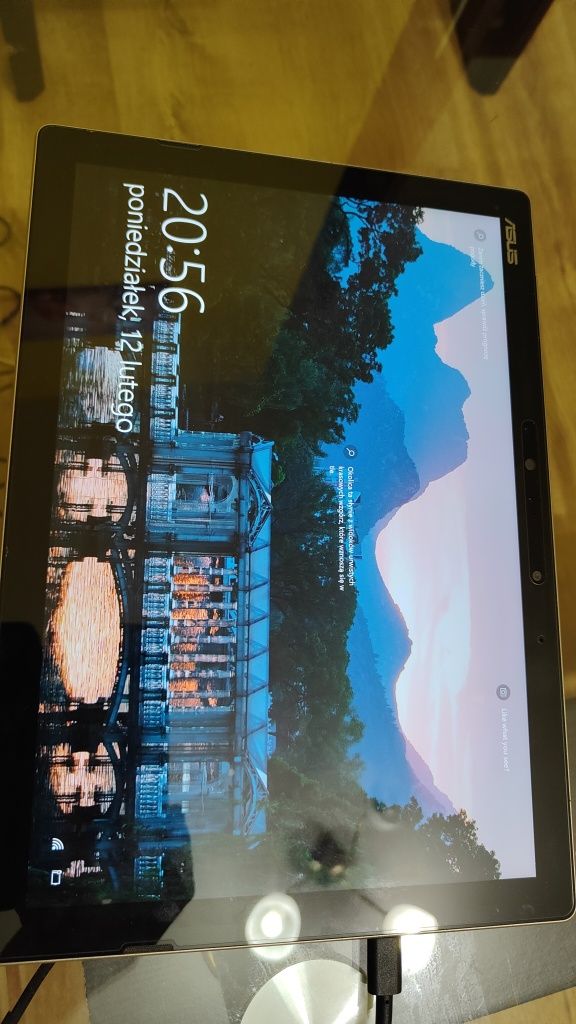 Tablet laptop Asus Transformer 3 pro i5 4GB ram