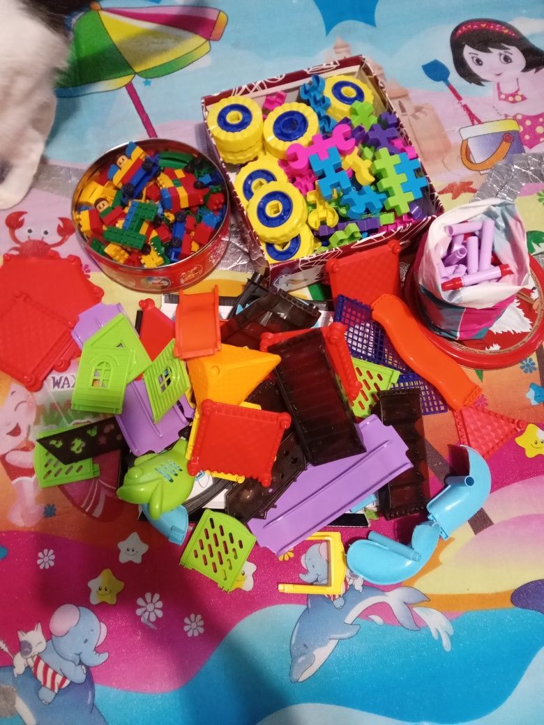 Конструктор.  3шт за ціною 1. Лот