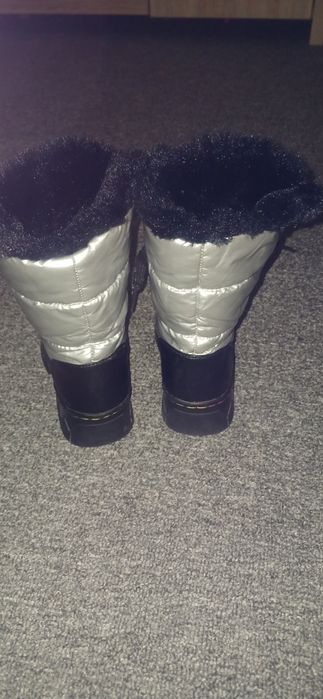 Зимові чобітки для дівчинки