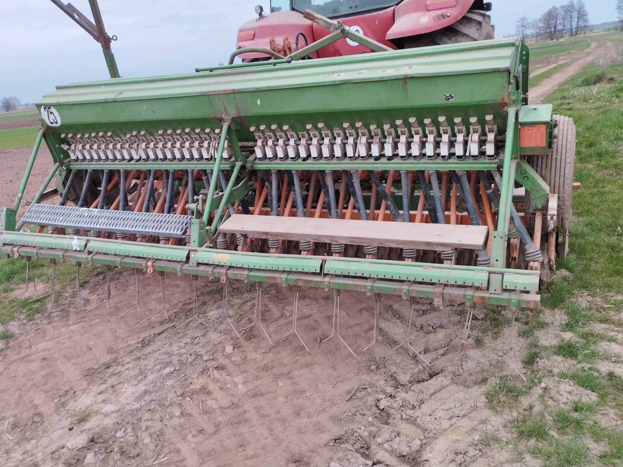Agregat zestaw siewno-uprawowy amazone d8 4m brona aktywna hydropak