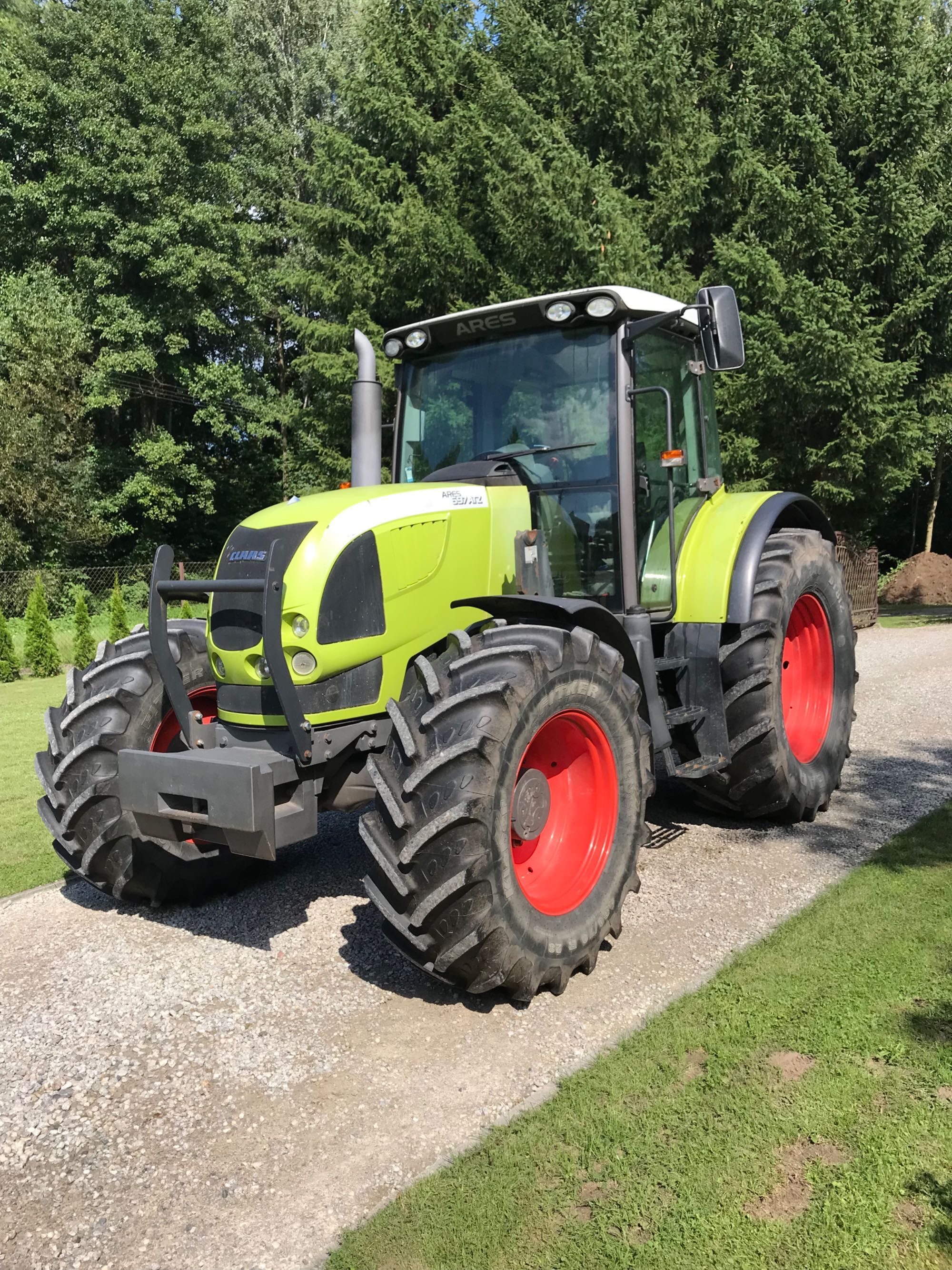 CLAAS Ares 697 ATZ