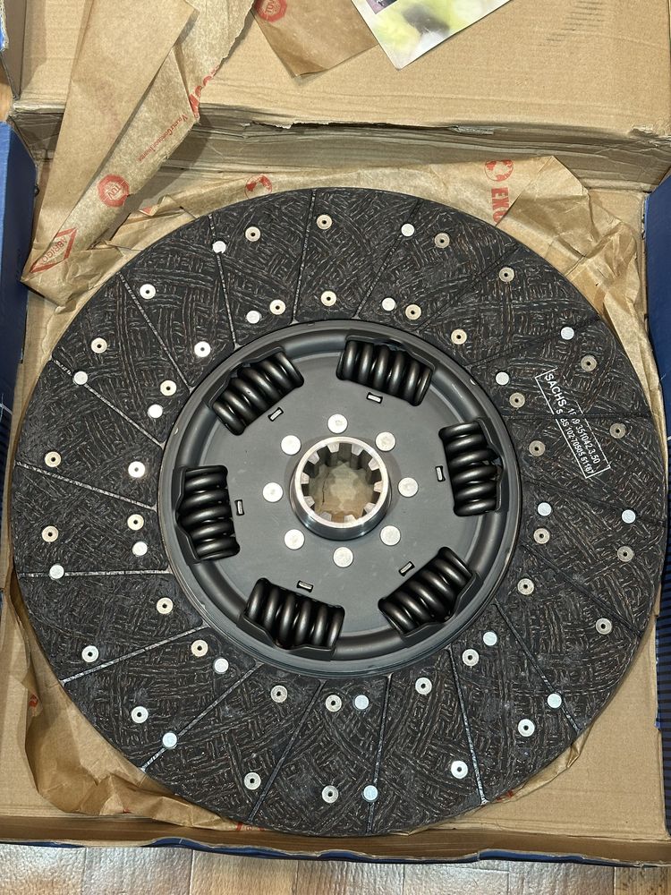 Диск зчеплення DAF/Iveco 1878054933 Sachs