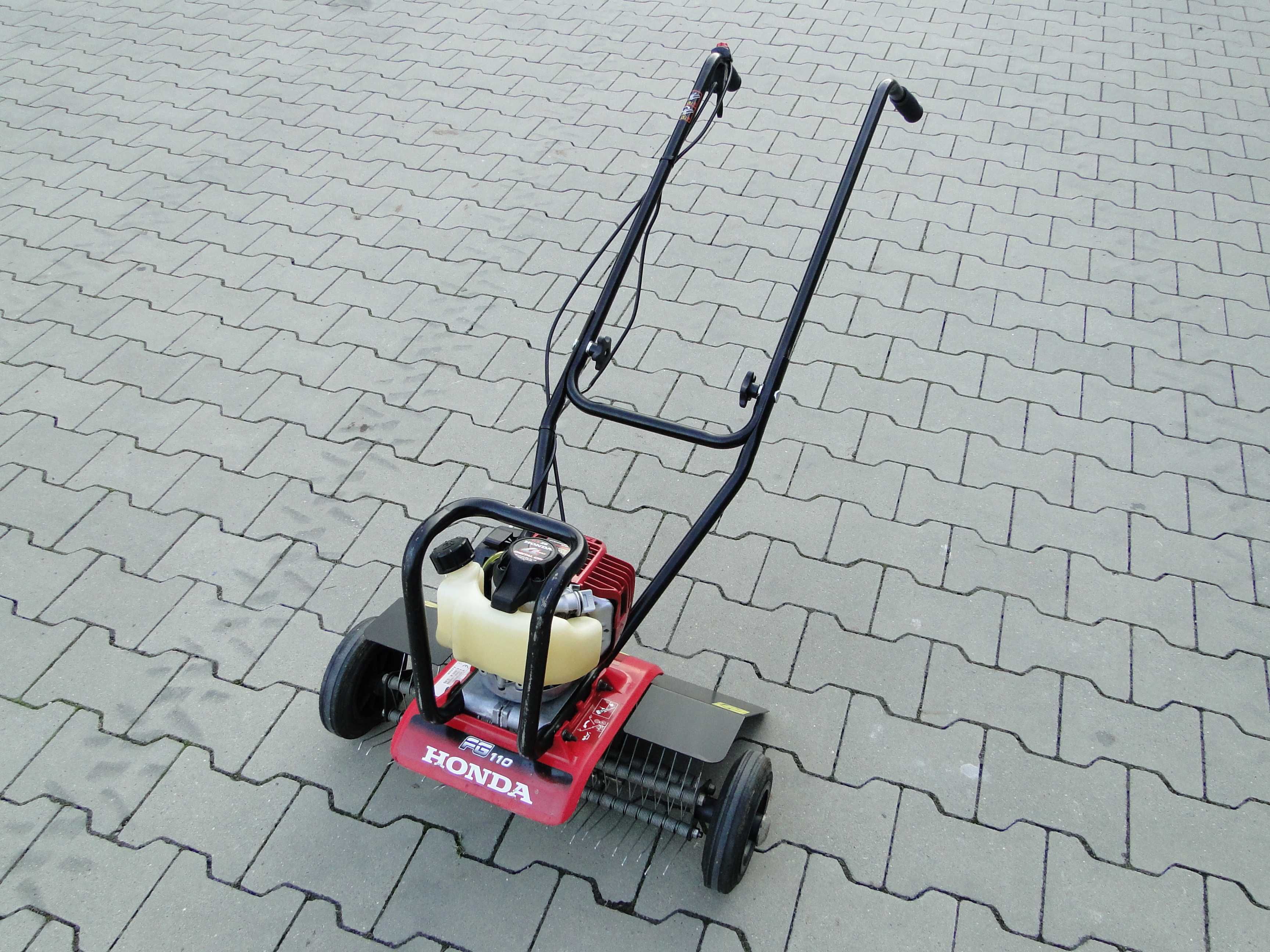 Glebogryzarka wertykulator Aerator grabki HONDA FG 110 Germany