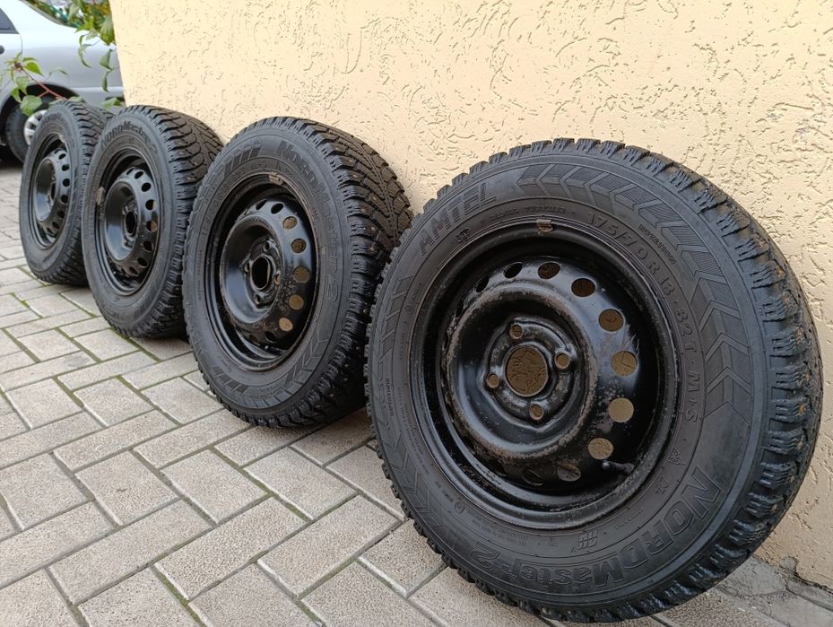 Продам зимнюю резину с дисками r13
