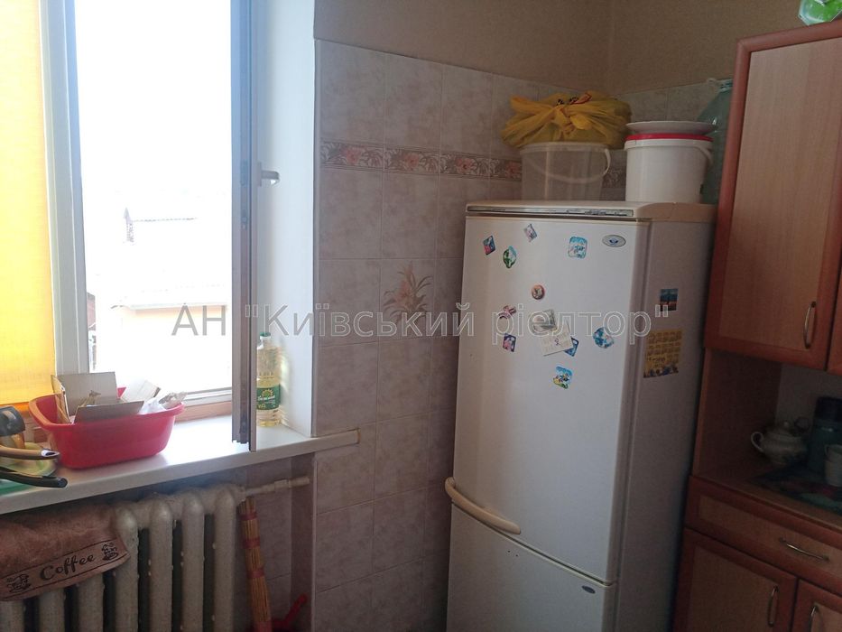 Продаж недорого 4 к. квартири в затишному ДВРЗ!