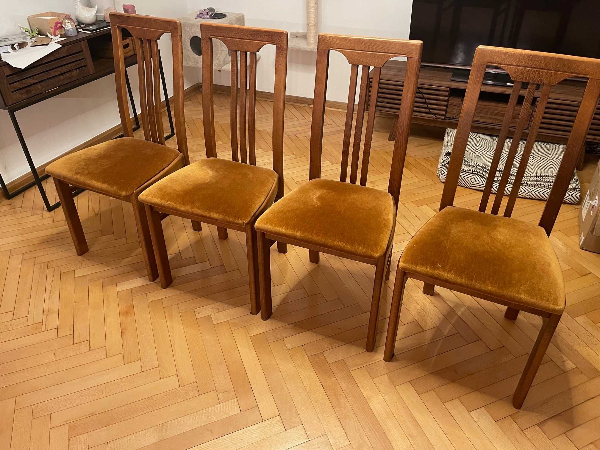 Krzesła 4 sztuki buk Opolska Fabryka Mebli