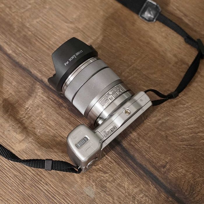 Цифровий фотоапарат Sony NEX-5N + 18-55mm f/3.5-5.6 (1780 кадрів)