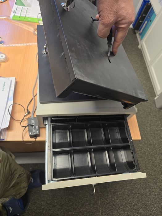 Szuflada kasowa elzab gamma A22 zestaw z dodatkowa kaseta i przystawką