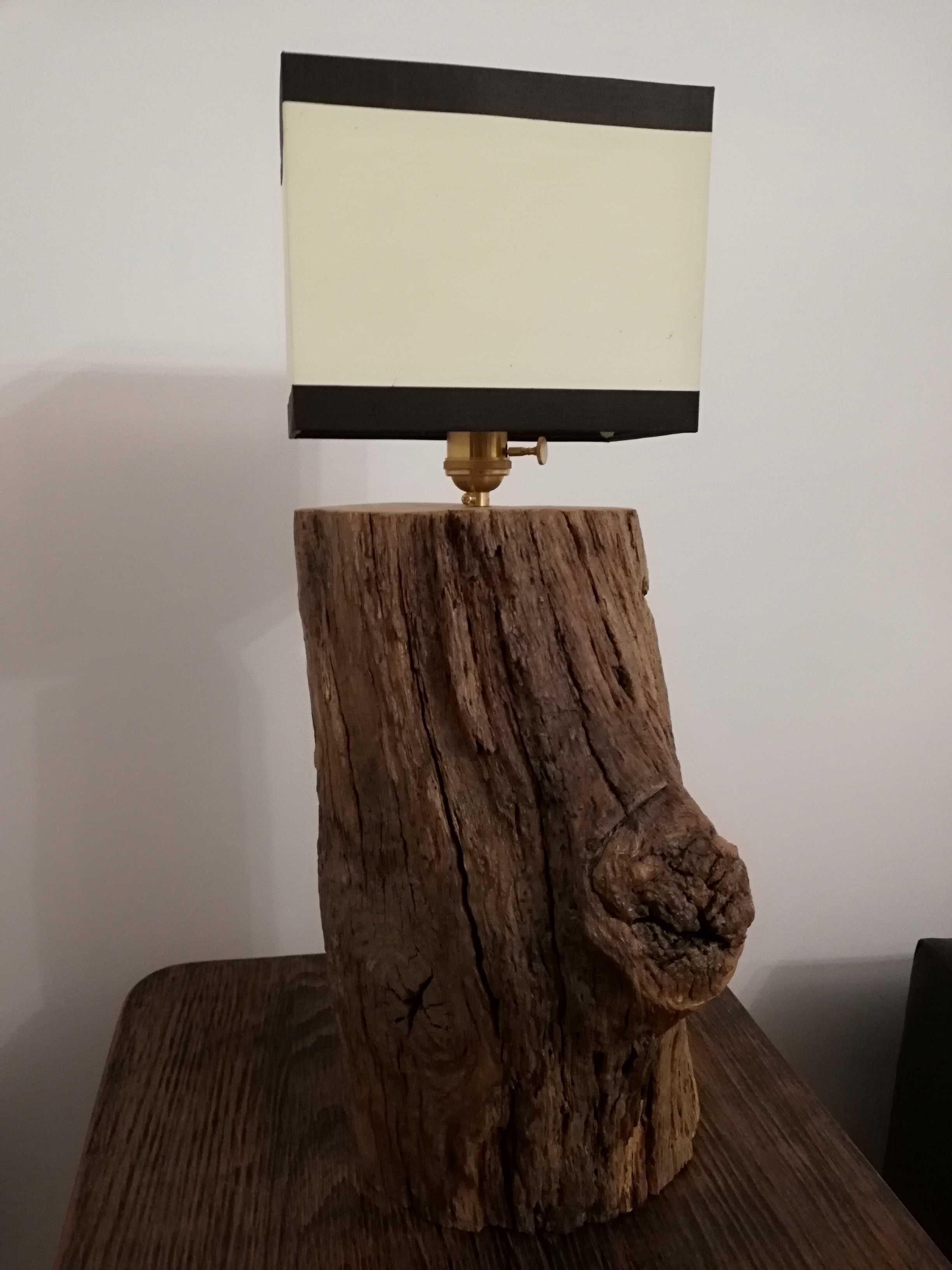 Lampka dębowa (lite drewno)