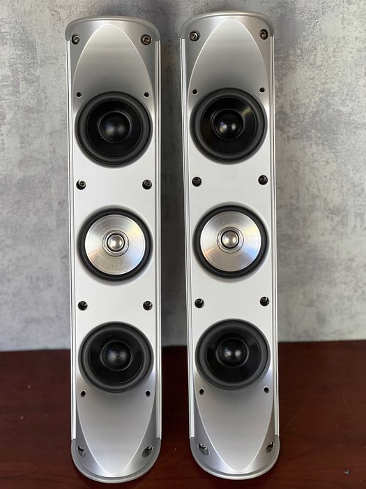 KEF HTS5001 – para satelit + uchwyty ścienne, 8OM, srebrne