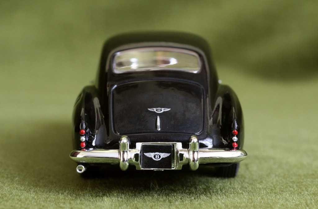 Bentley Continental Franay 1954  - model 1/43 Signature Series