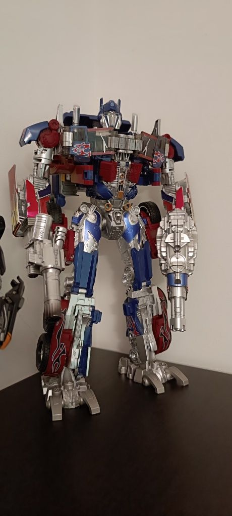 Optimus prime Transformers