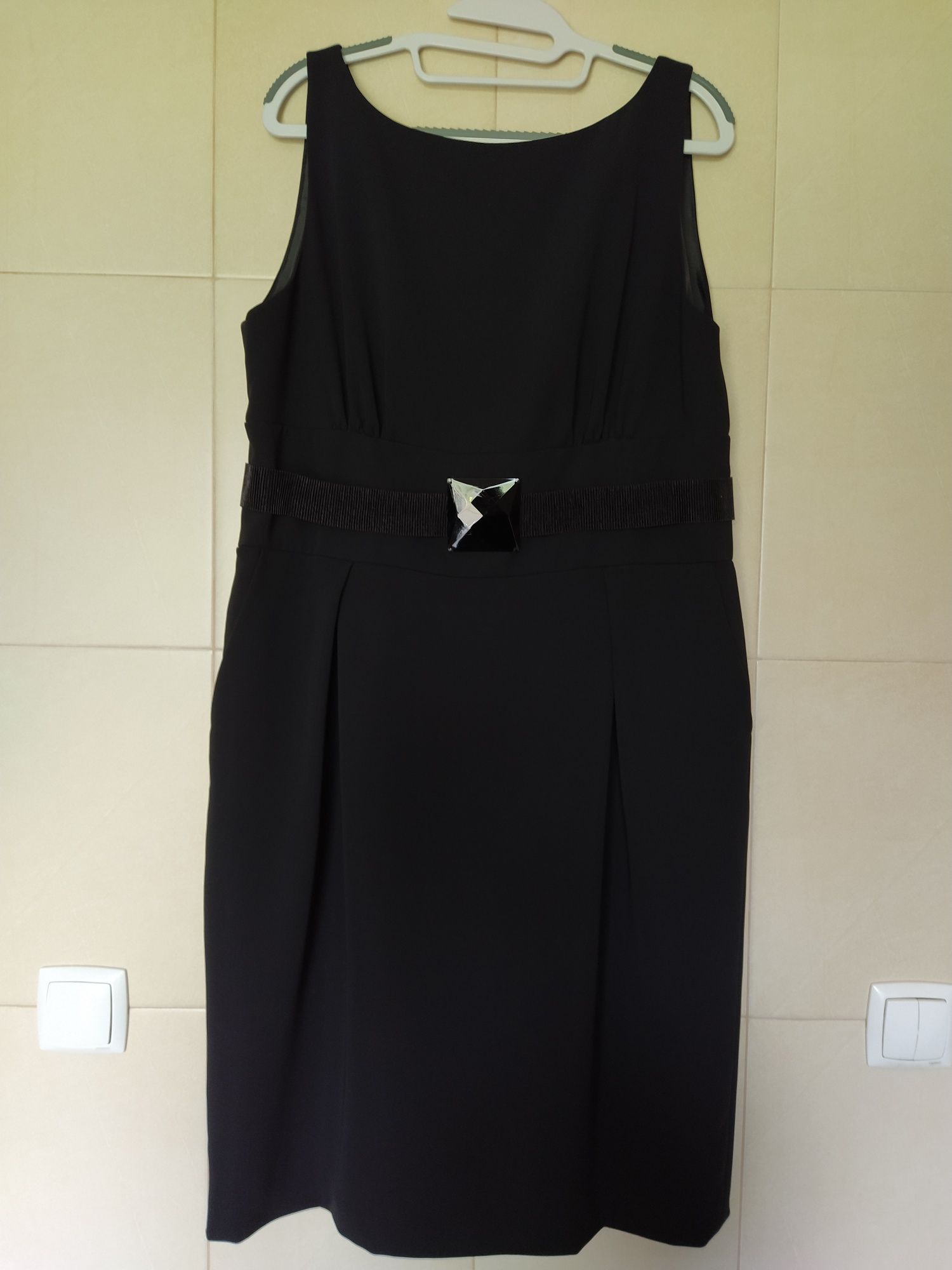 Vestido da Cortefiel 44/46 a 25€ lindo!