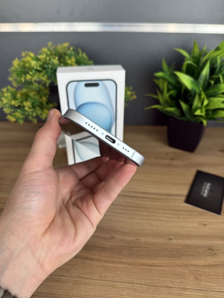 Apple Iphone 15 128 Gb Neverlock ! як Новий !