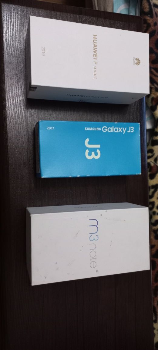 SAMSUNG J3 2017, MEIZU m3 2016.