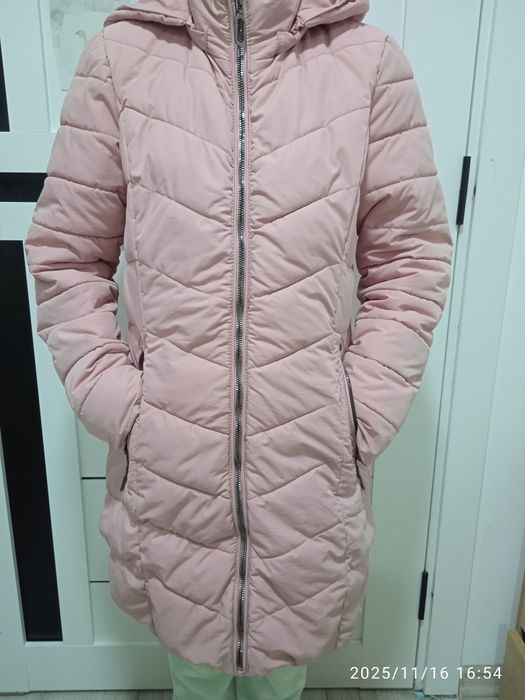 Куртка длінна колір пудра розмір s