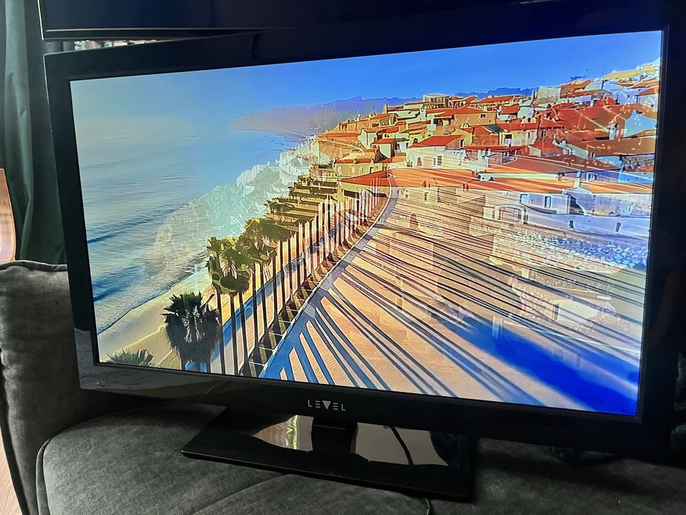 Telewizor 32”  LEVEL 5332 uzywany bez pilata