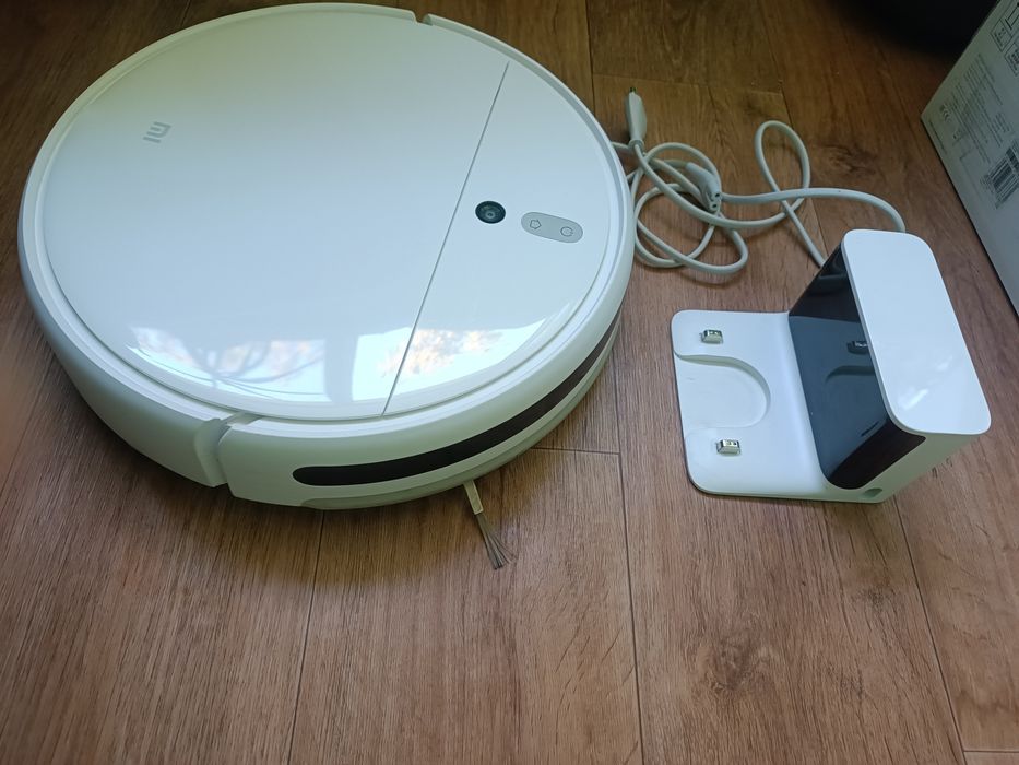 Робот пилосос Xiaomi с вологим прибиранням