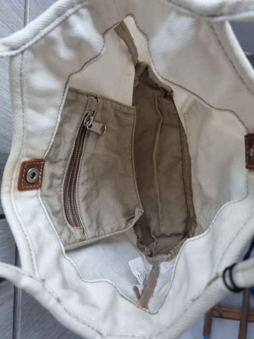 Levis Стильна невелика сумочка