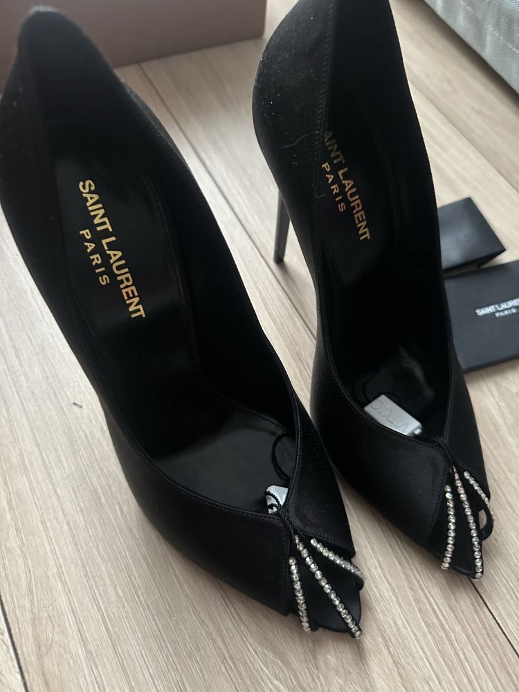 Szpilki Saint Laurent YSL czrane satyna