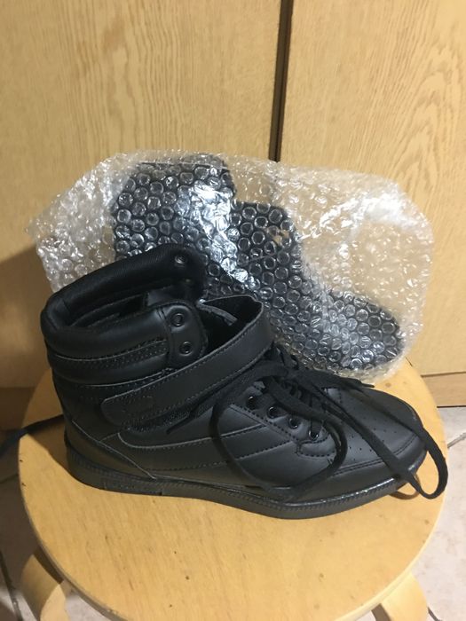 Sprzedam nowe buty40
